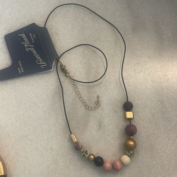 Universal Thread Jewelry set natural semiprecious stone necklace and bracelet - Picture 4 of 6